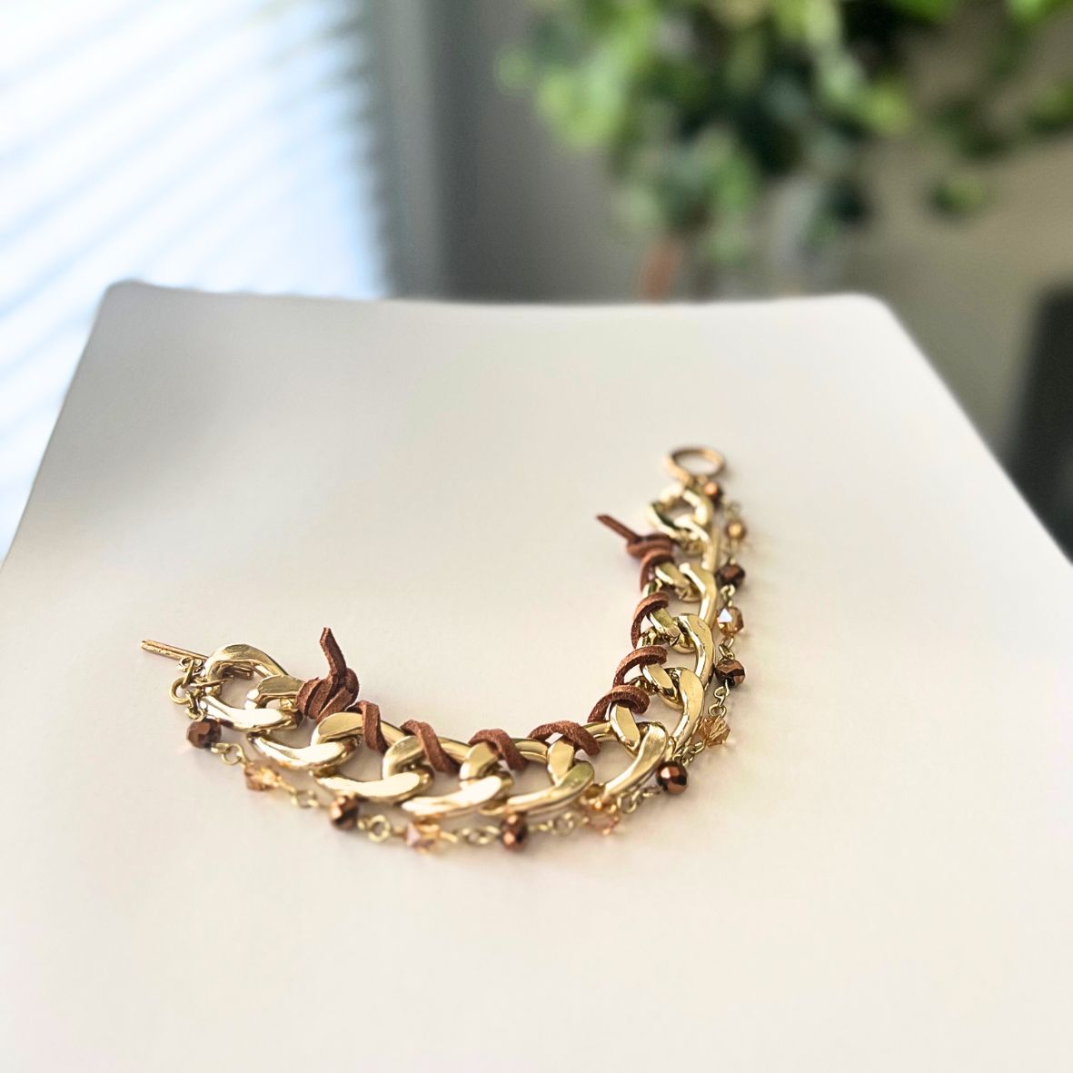 Curb Chain Suede Bracelet