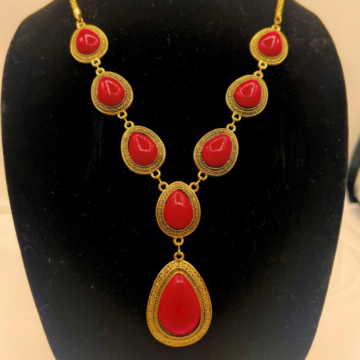 Stonegate Victorian Necklace