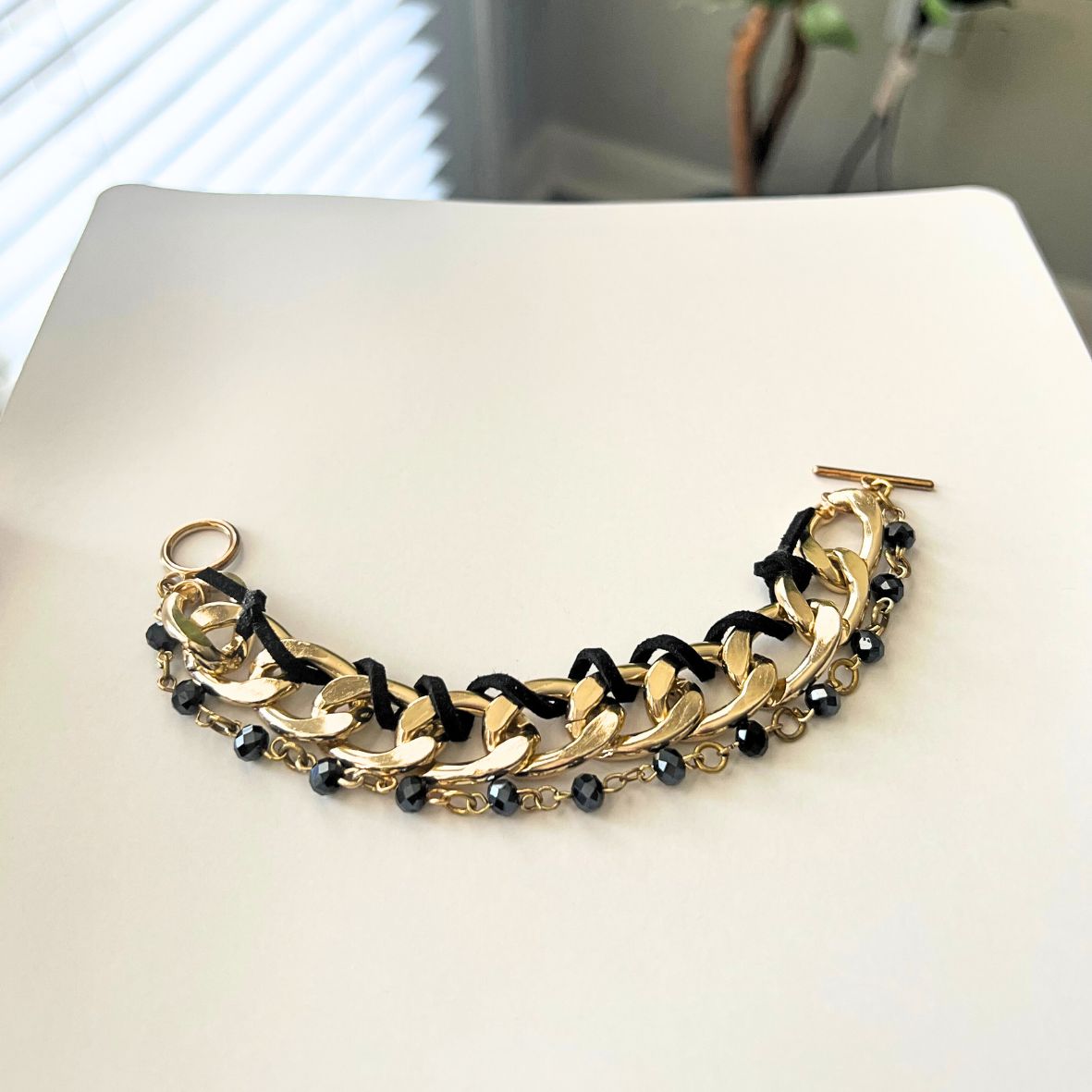 Curb Chain Suede Bracelet