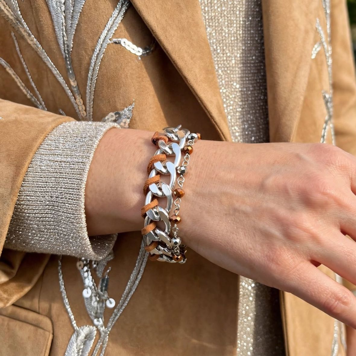 Curb Chain Suede Bracelet